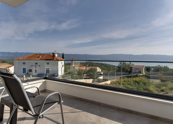 Rosemary -semi-detached With A Pool And A Panoramic View, Close To A Sandy - By Traveler Tourist Agency Krk * Risika