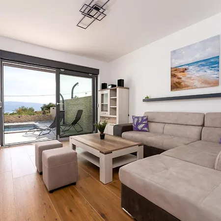 Rosemary -semi-detached With A Pool And A Panoramic View, Close To A Sandy - By Traveler Tourist Agency Krk