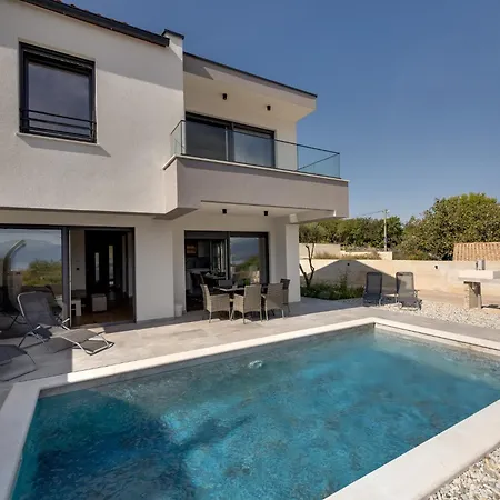 Rosemary -semi-detached With A Pool And A Panoramic View, Close To A Sandy - By Traveler Tourist Agency Krk Villa