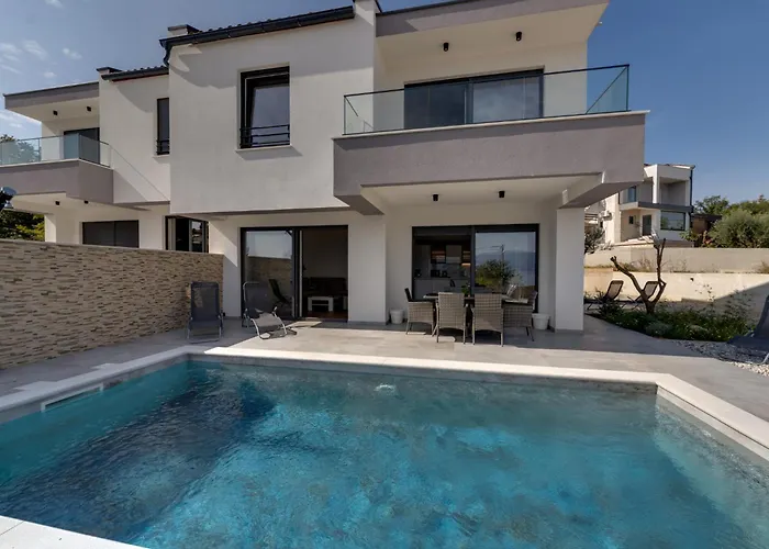 Rosemary -semi-detached With A Pool And A Panoramic View, Close To A Sandy - By Traveler Tourist Agency Krk * Risika