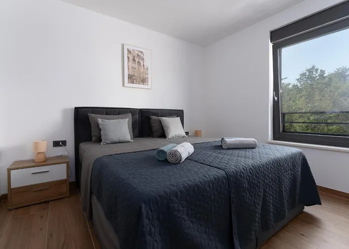 Rosemary -semi-detached With A Pool And A Panoramic View, Close To A Sandy - By Traveler Tourist Agency Krk Villa Risika